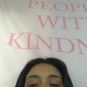 Meet your Posher, Destiny